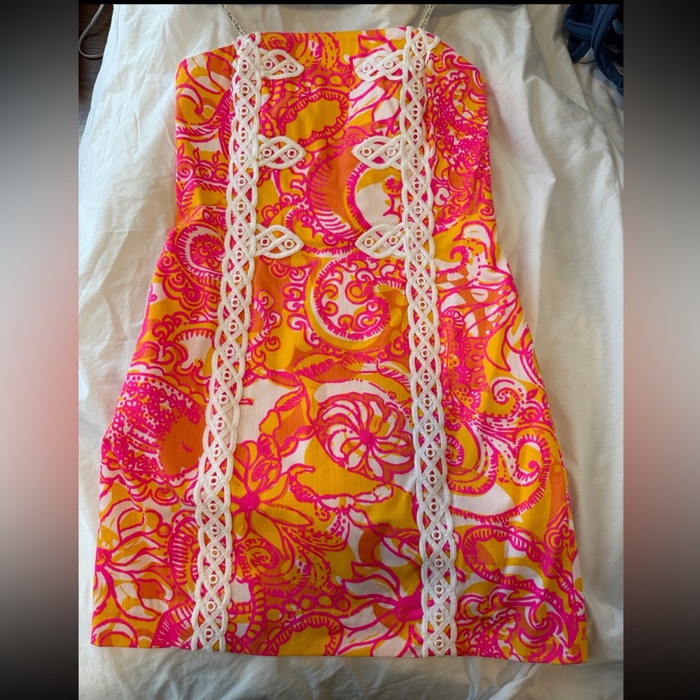 Lilly Pulitzer strapless dress in sunshine Yellow Sea and be seen print, size 8